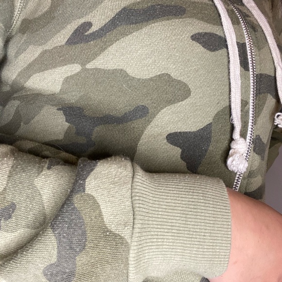 Billabong Crop Top - Picture 8 of 9